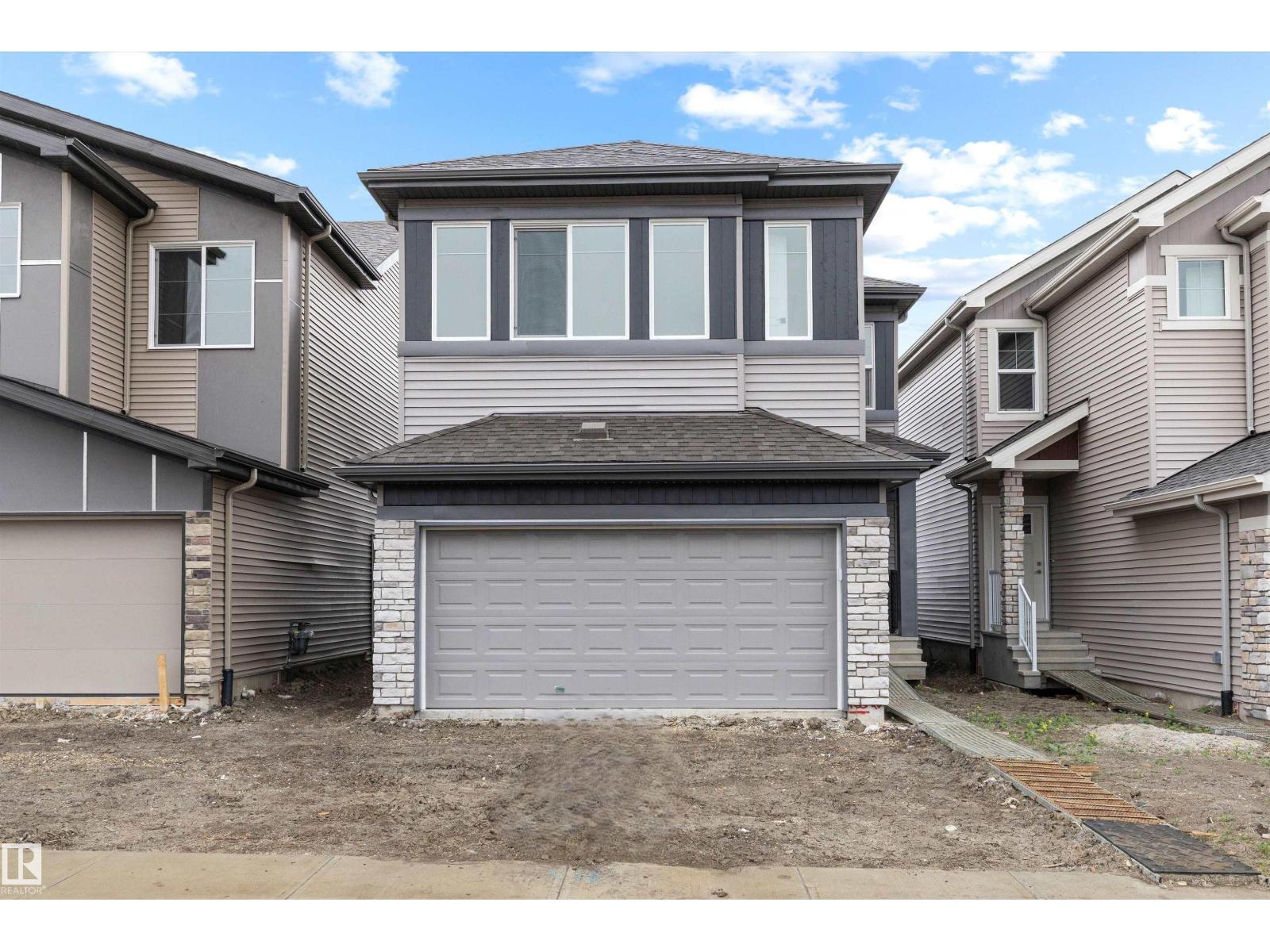 8532 183 AV NW, edmonton, Alberta