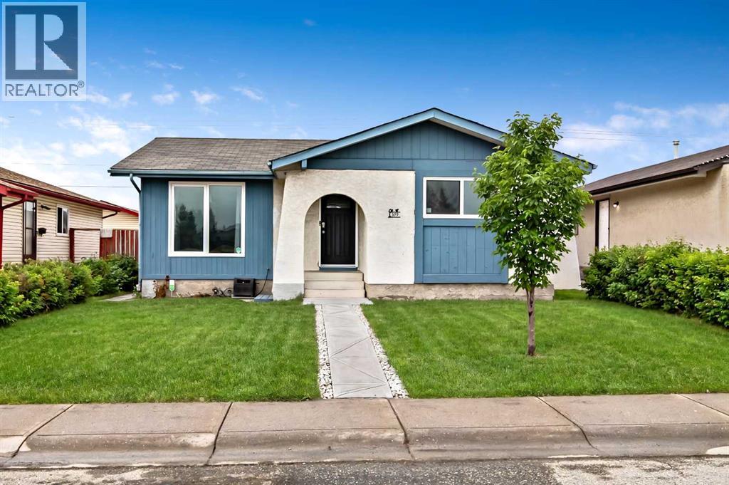 399 Maitland Crescent Ne, Calgary, Alberta  T2A 5T6 - Photo 1 - A2321441