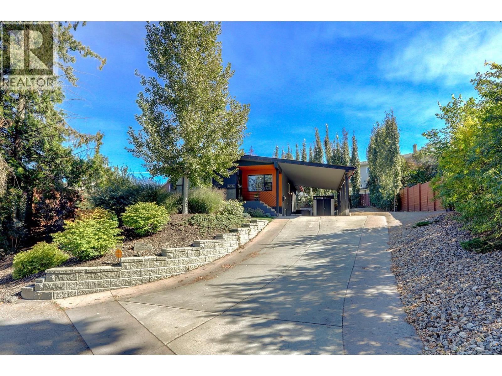 3707 22 Street, Vernon, British Columbia  V1T 4J1 - Photo 2 - 10391518