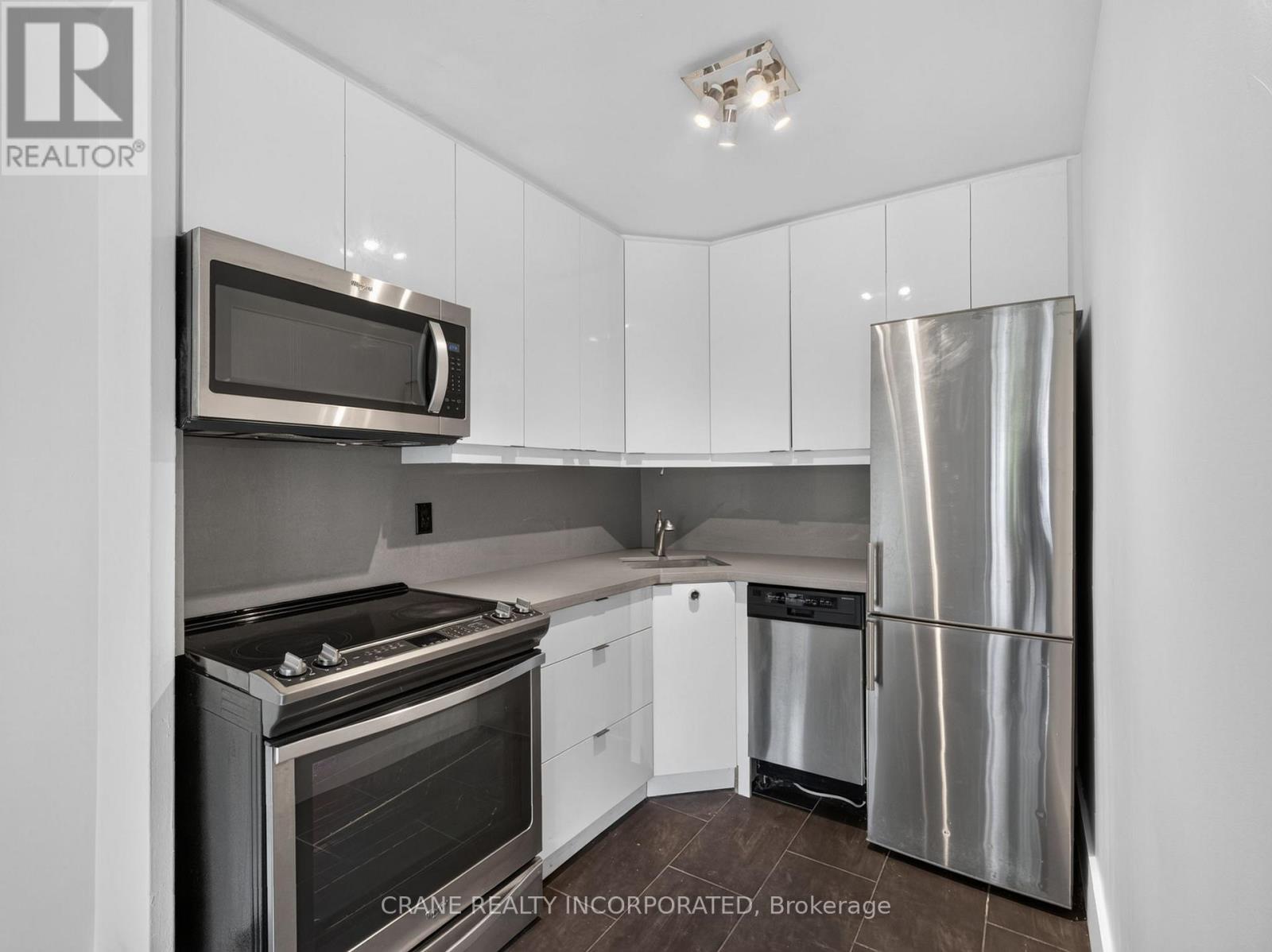 210 - 40 Homewood Avenue, Toronto, Ontario  M4Y 2K2 - Photo 2 - C13442026
