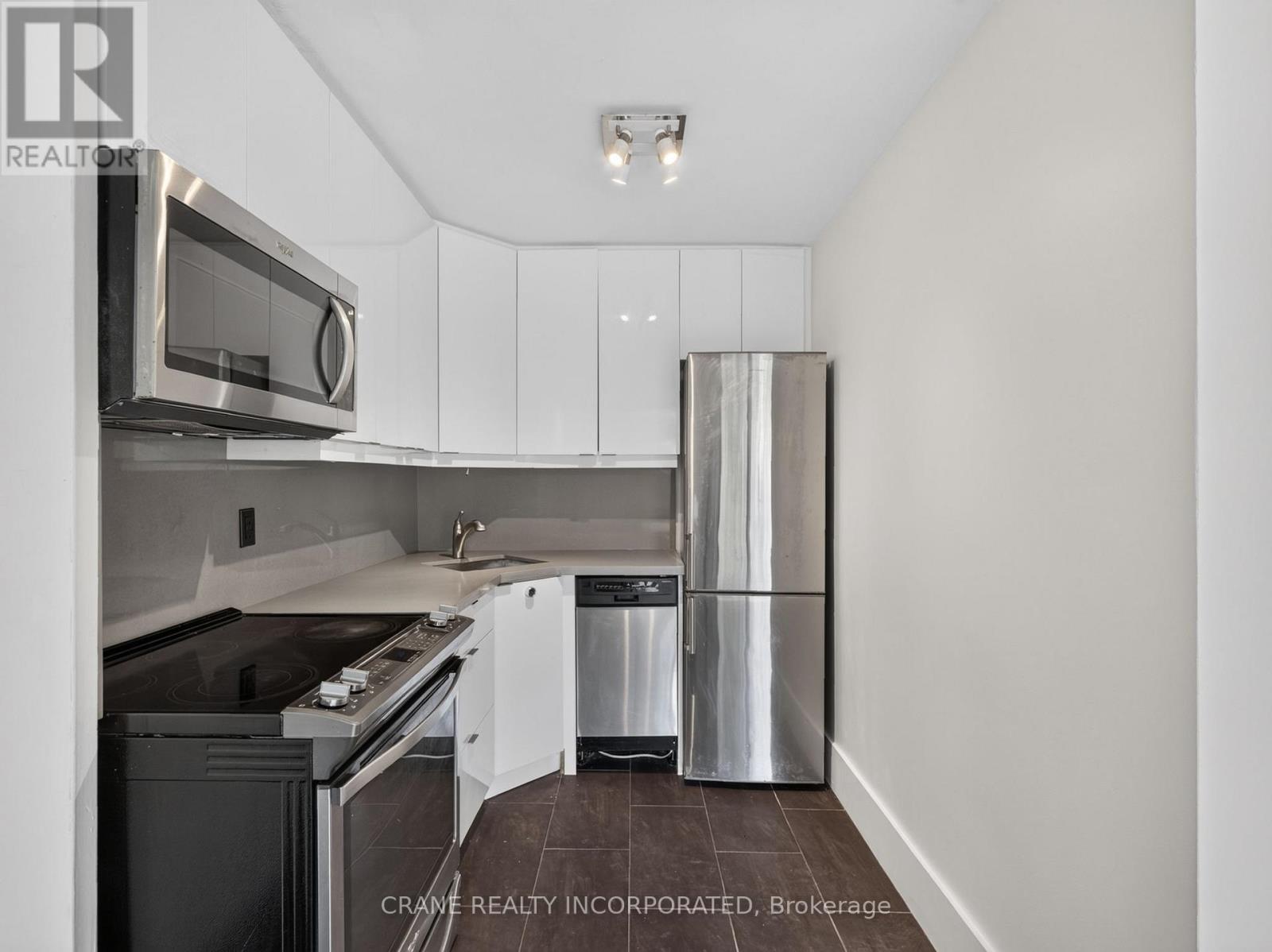 210 - 40 Homewood Avenue, Toronto, Ontario  M4Y 2K2 - Photo 3 - C13442026