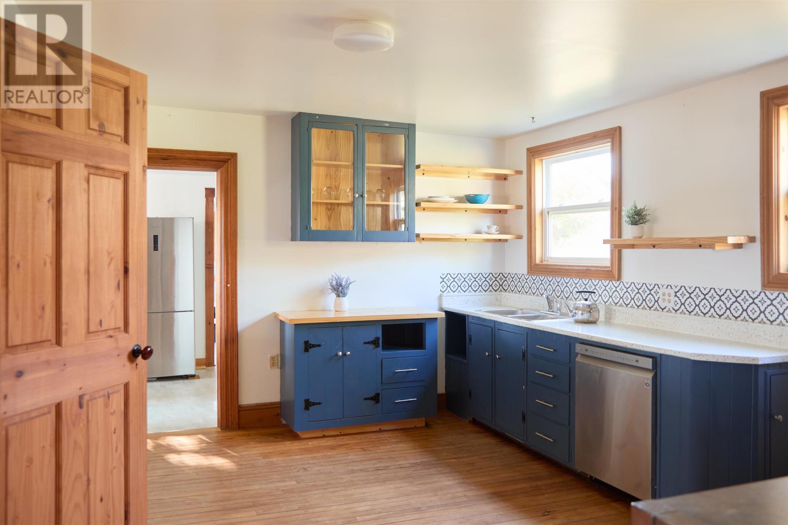 11 Hebrew Avenue, Souris, Prince Edward Island  C0A 2B0 - Photo 12 - 202614603