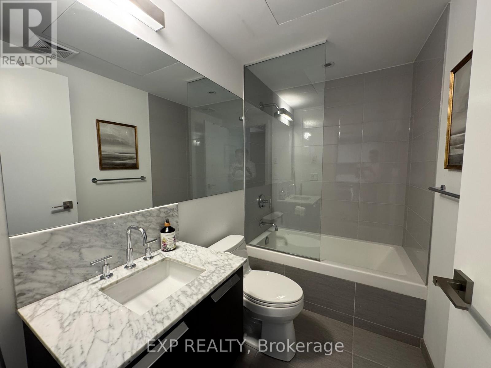 4008 - 50 Charles Street E, Toronto, Ontario  M4Y 1T1 - Photo 9 - C13238160