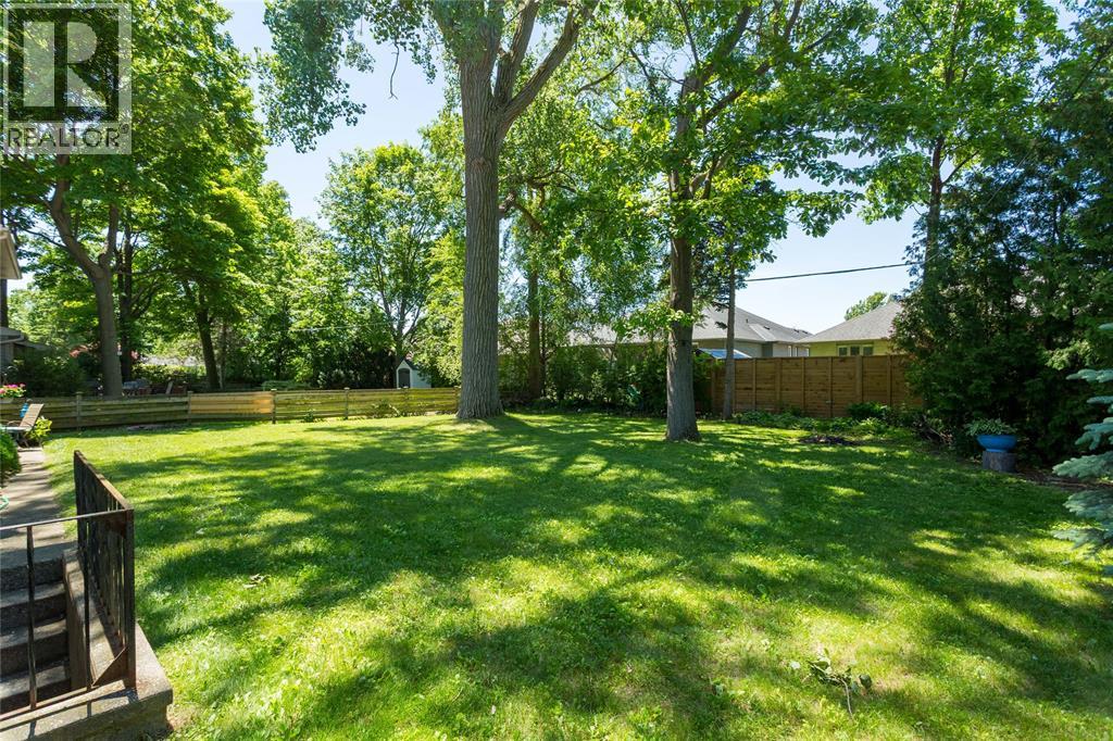 1067 Bel Aire Drive, Sarnia, Ontario N7S 3H4 - Photo 31 - 26014305