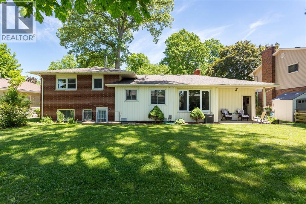 1067 Bel Aire Drive, Sarnia, Ontario N7S 3H4 - Photo 34 - 26014305