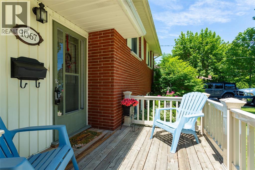 1067 Bel Aire Drive, Sarnia, Ontario N7S 3H4 - Photo 6 - 26014305
