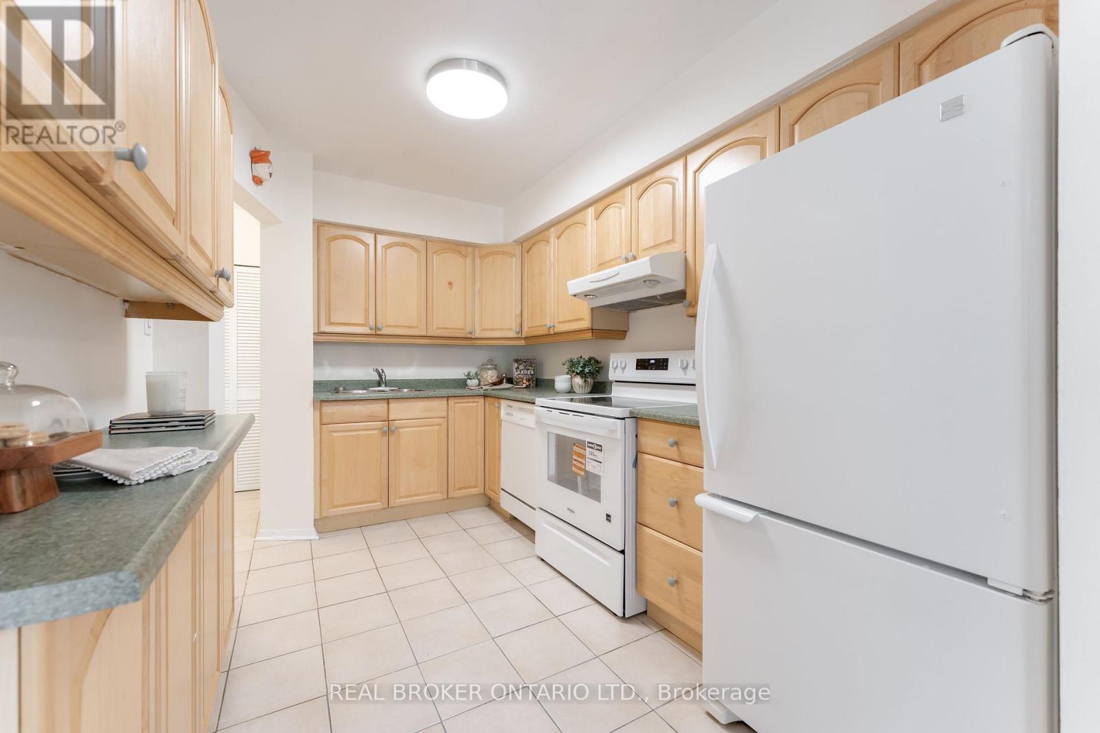 15 - 10 Leith Hill Road, Toronto, Ontario  M2J 1Z2 - Photo 9 - C13452854