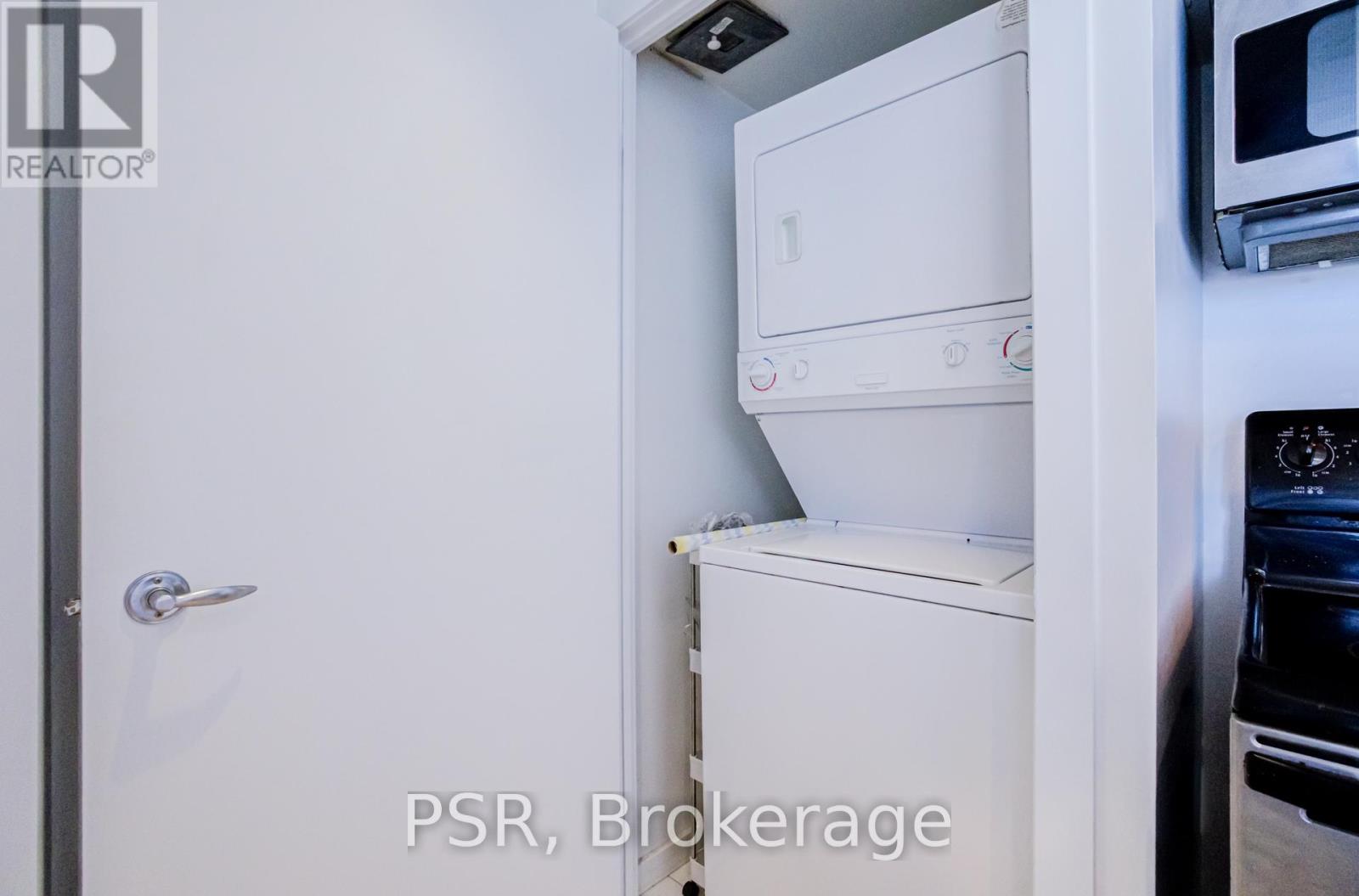 1506 - 218 Queens Quay W, Toronto, Ontario  M5J 2Y6 - Photo 17 - C13452924