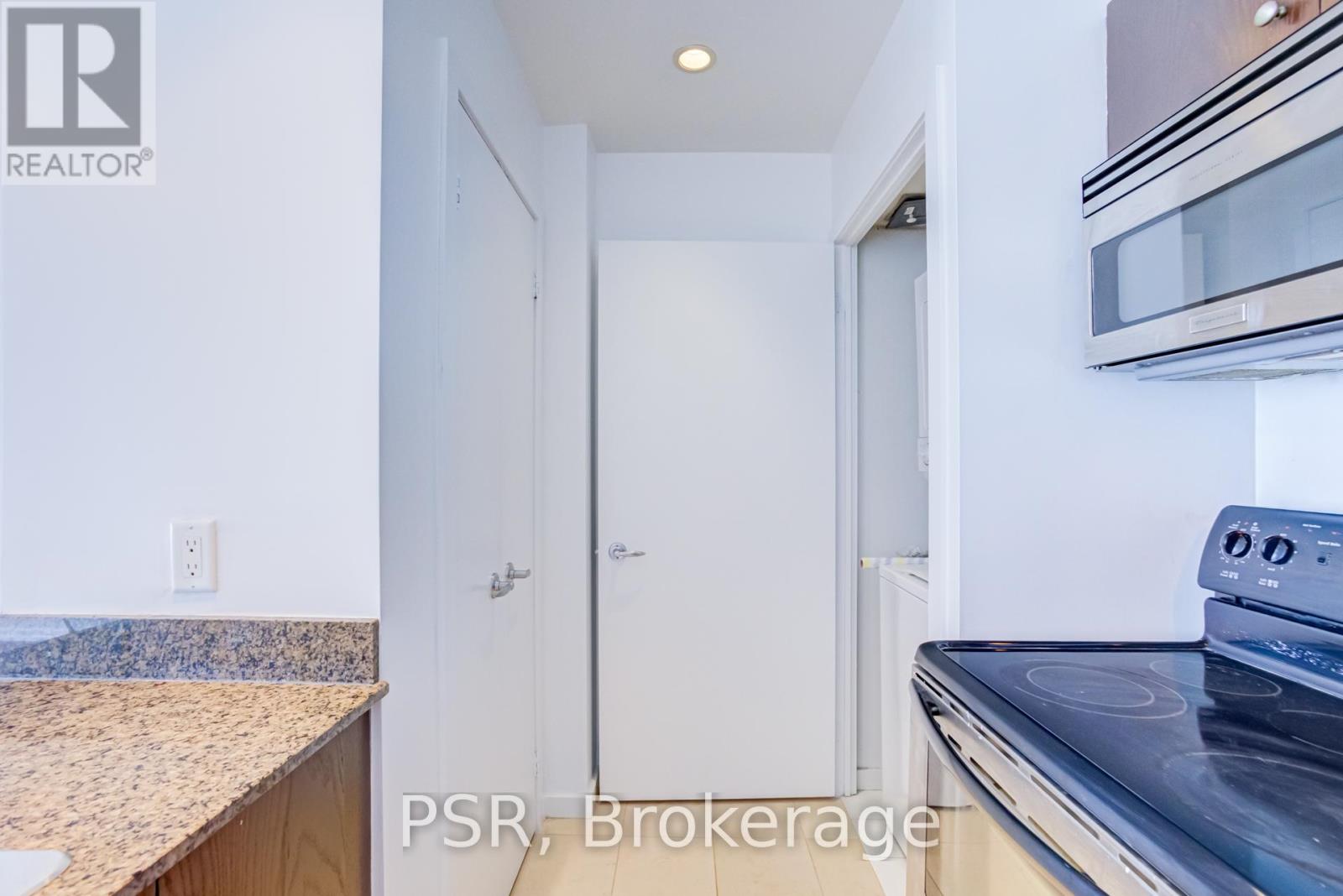 1506 - 218 Queens Quay W, Toronto, Ontario  M5J 2Y6 - Photo 18 - C13452924