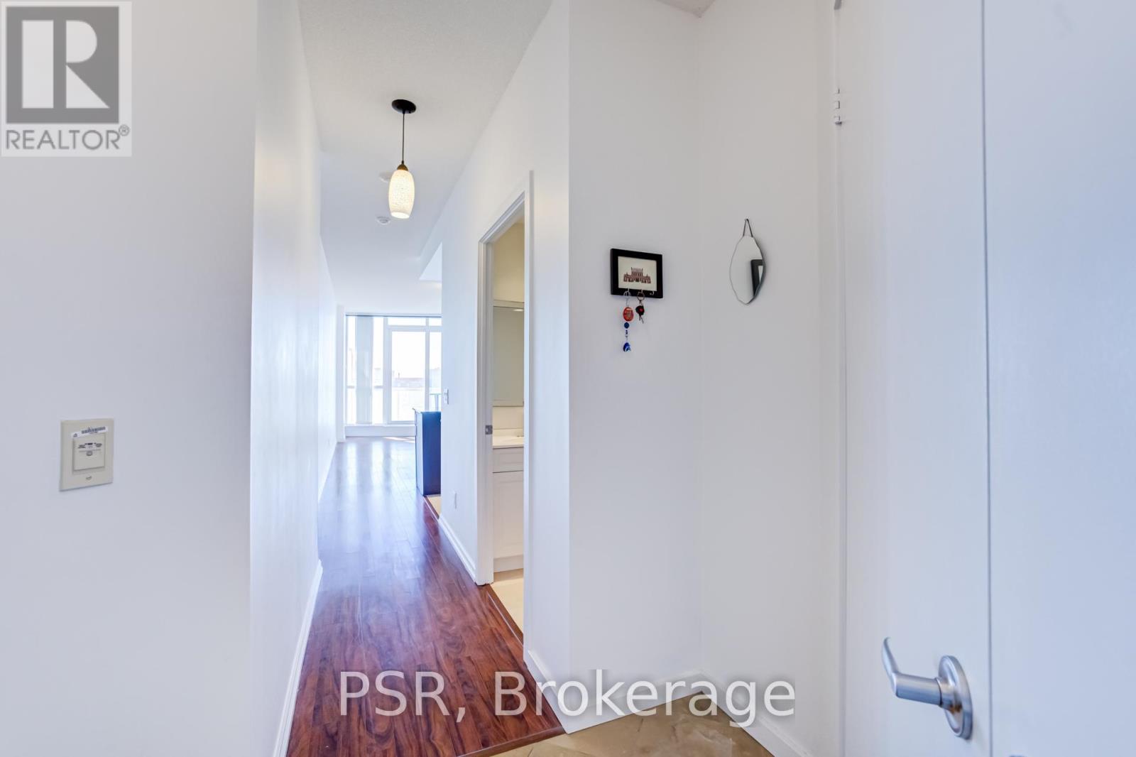 1506 - 218 Queens Quay W, Toronto, Ontario  M5J 2Y6 - Photo 3 - C13452924