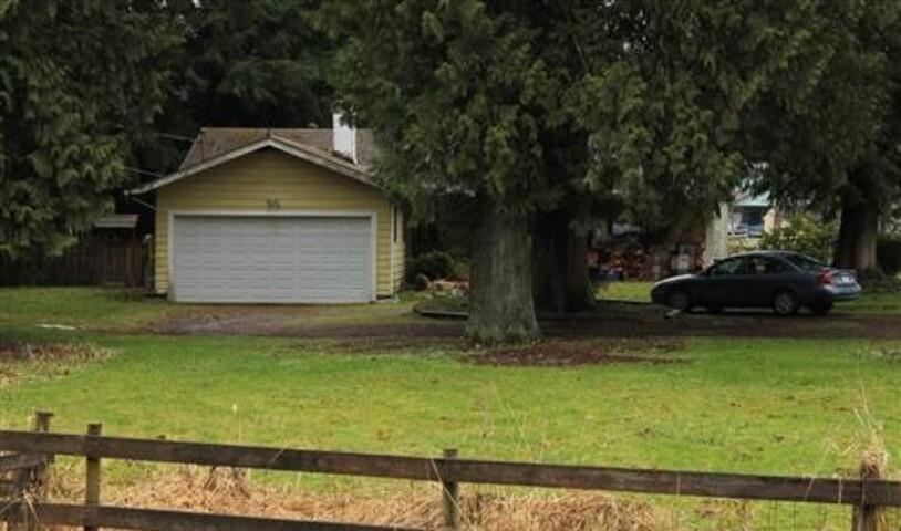 22134 96 Avenue, Langley, British Columbia  V1M 3T8 - Photo 3 - R3136602