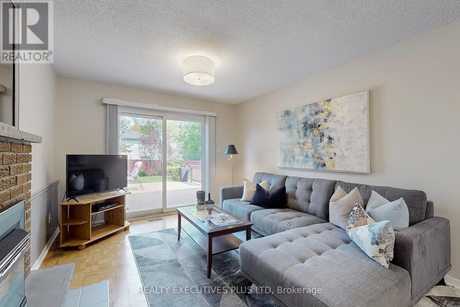 1304 Wharf Street, Pickering, Ontario  L1W 1A4 - Photo 19 - E13452682