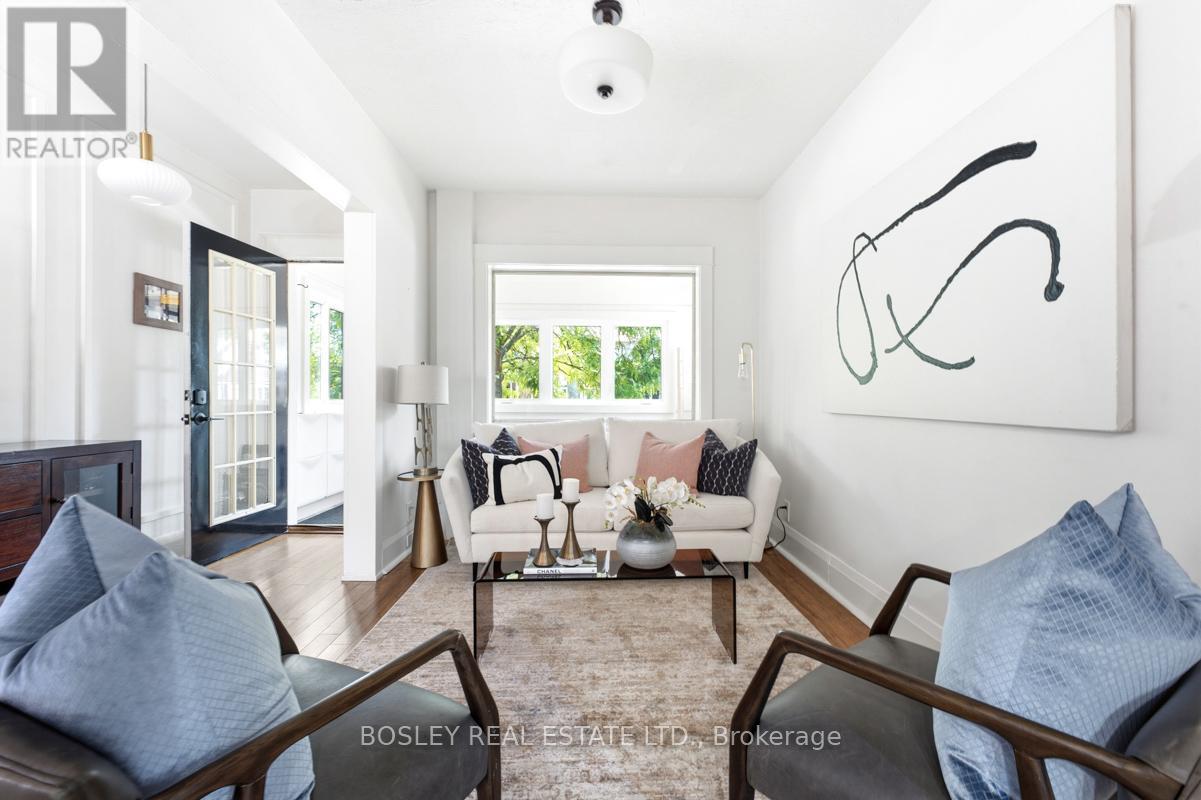 308 Springdale Boulevard, Toronto, Ontario  M4C 2A2 - Photo 9 - E13452862
