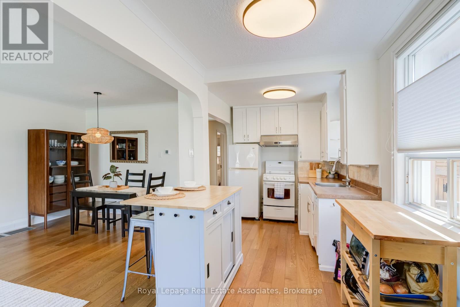 43 Heale Avenue, Toronto, Ontario  M1N 3X6 - Photo 5 - E13452916