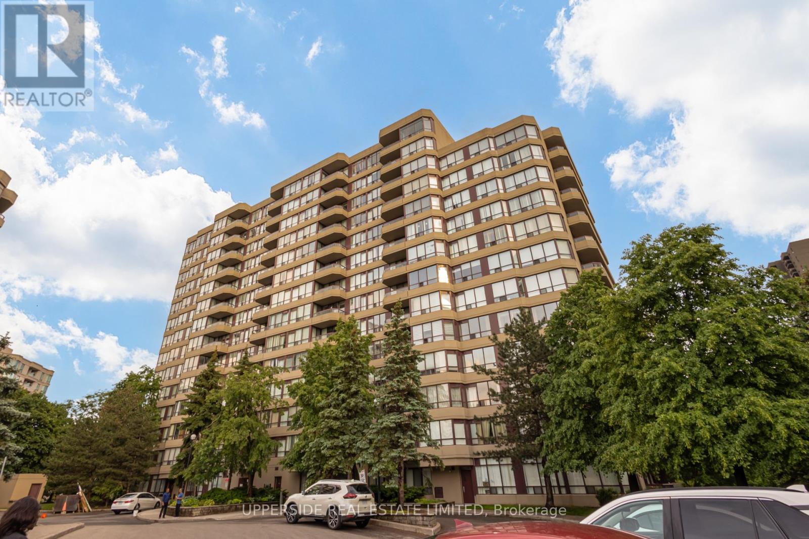 1204 - 81 TOWNSGATE DRIVE, Vaughan, Ontario