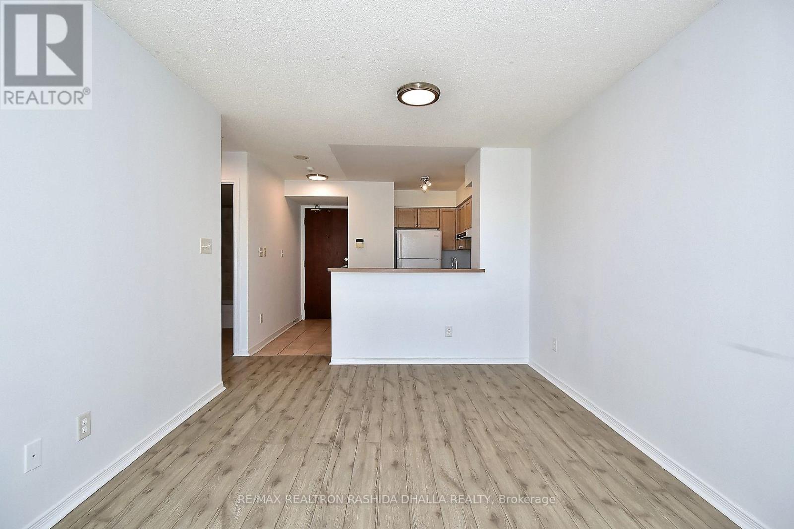 610 - 39 Oneida Crescent, Richmond Hill, Ontario  L4B 4T9 - Photo 10 - N13452706