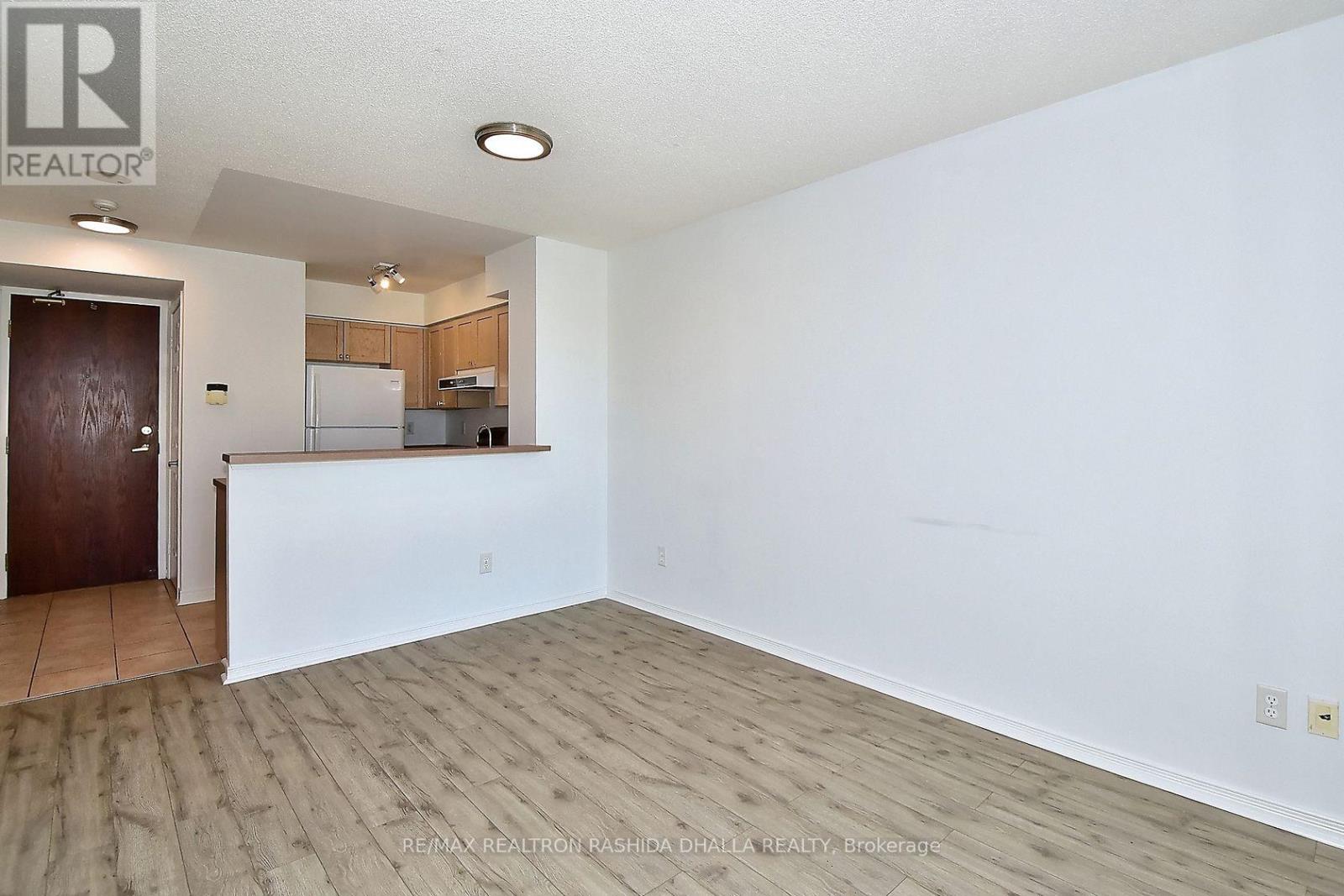 610 - 39 Oneida Crescent, Richmond Hill, Ontario  L4B 4T9 - Photo 11 - N13452706