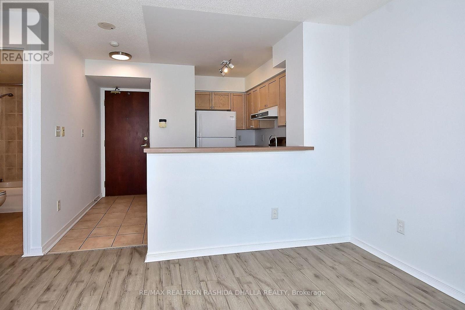 610 - 39 Oneida Crescent, Richmond Hill, Ontario  L4B 4T9 - Photo 16 - N13452706