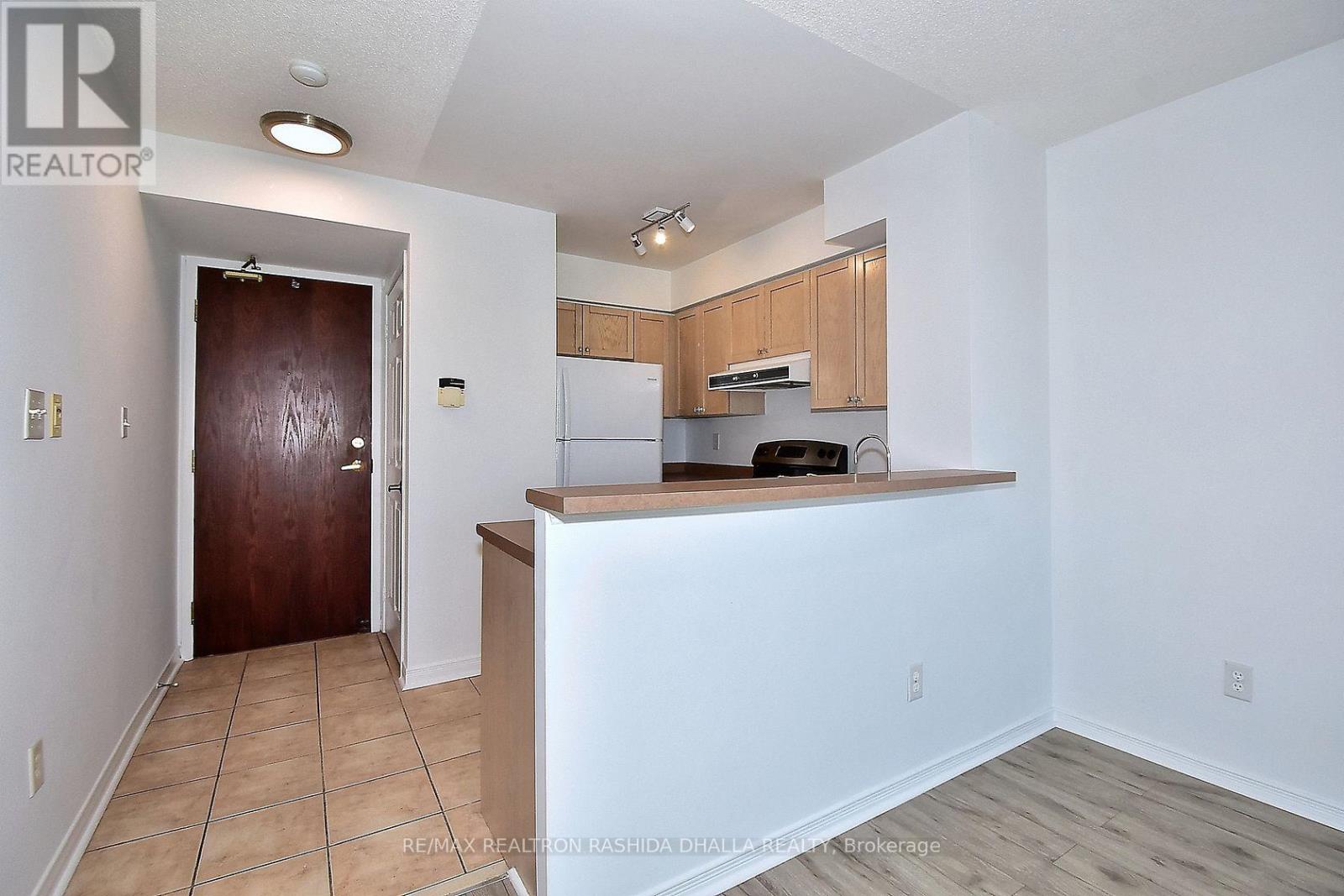 610 - 39 Oneida Crescent, Richmond Hill, Ontario  L4B 4T9 - Photo 17 - N13452706