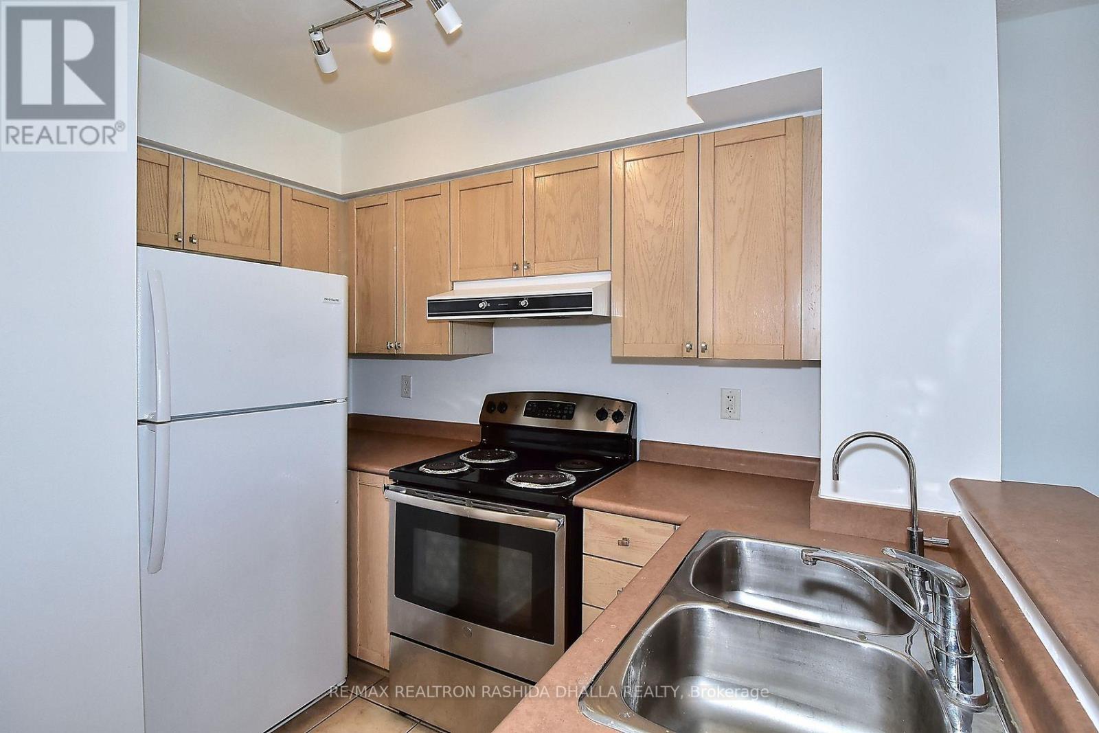 610 - 39 Oneida Crescent, Richmond Hill, Ontario  L4B 4T9 - Photo 20 - N13452706