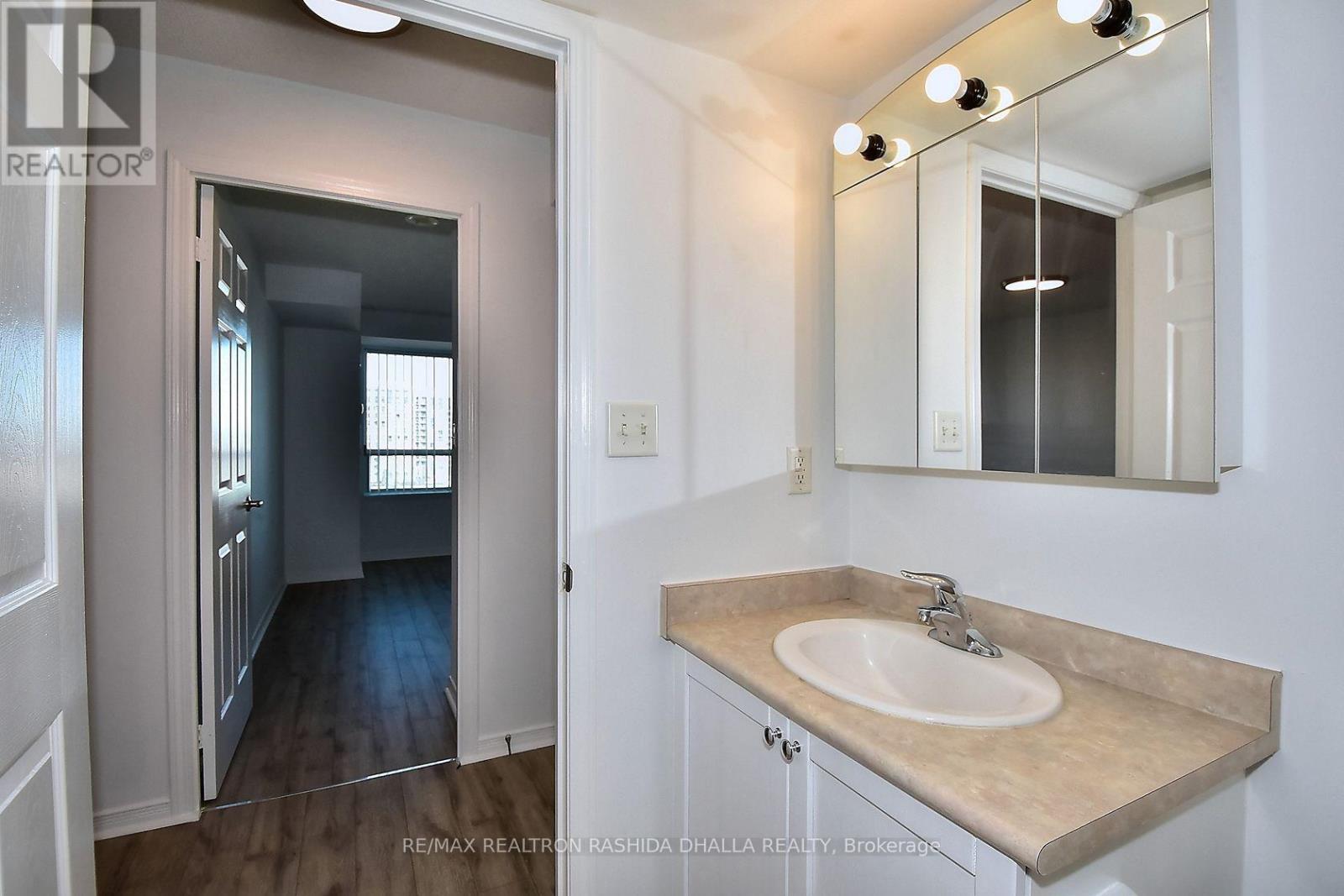 610 - 39 Oneida Crescent, Richmond Hill, Ontario  L4B 4T9 - Photo 26 - N13452706