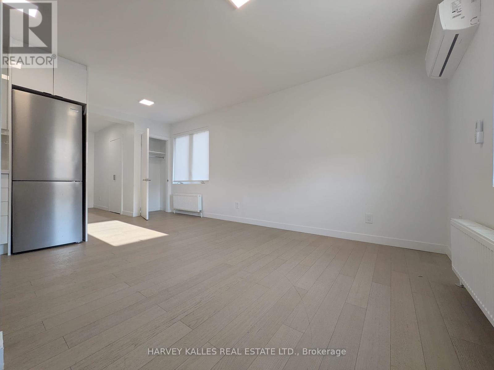 5 - 521 Browns Line, Toronto, Ontario  M8W 3V1 - Photo 6 - W13451204