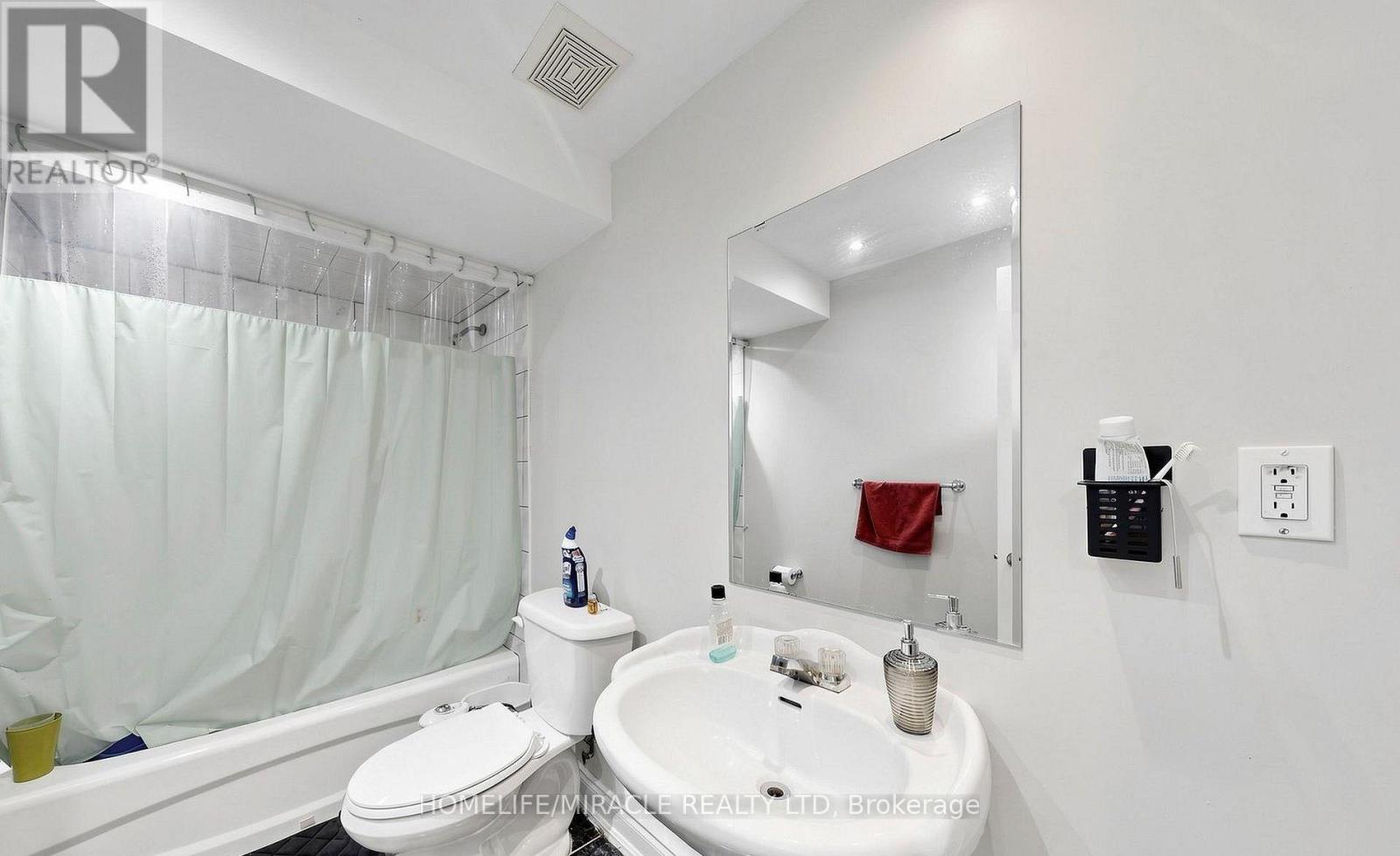 361 Brisdale Drive N, Brampton, Ontario  L7A 3M6 - Photo 33 - W13452130