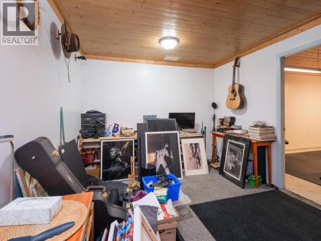 32 Tutshi Road, Whitehorse, Yukon Y1A 3R5 - Photo 20 - 17399