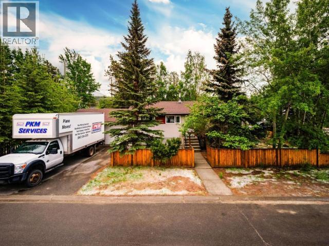 32 Tutshi Road, Whitehorse, Yukon Y1A 3R5 - Photo 3 - 17399