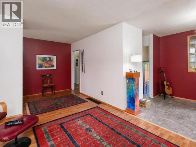32 Tutshi Road, Whitehorse, Yukon Y1A 3R5 - Photo 7 - 17399
