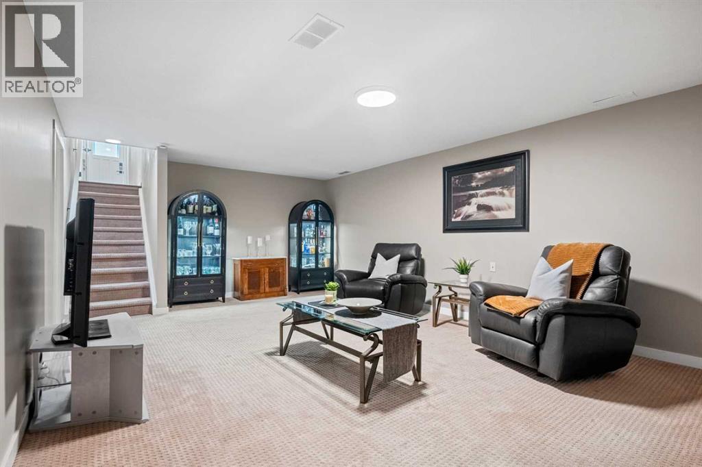 1124 Lake Wapta Way Se, Calgary, Alberta  T2J 2N7 - Photo 32 - A2321585