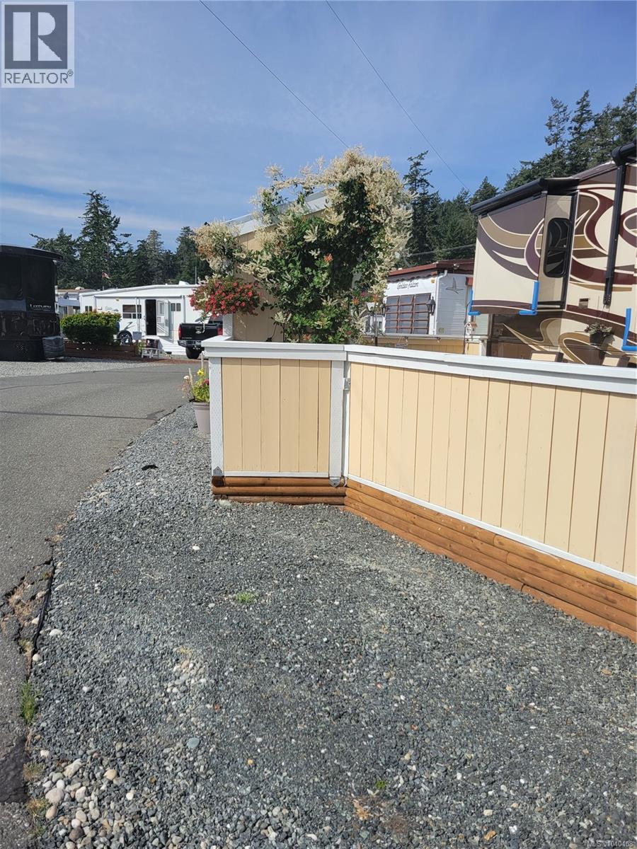 41 7899 West Coast Rd, Sooke, British Columbia  V9Z 0R5 - Photo 2 - 1040408