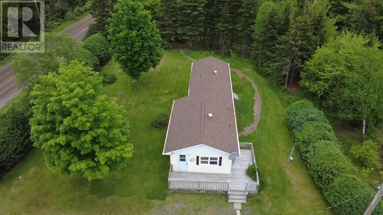 228 Old Pinevale Rd, Pinevale, Nova Scotia  B2G 2L3 - Photo 2 - 202614602