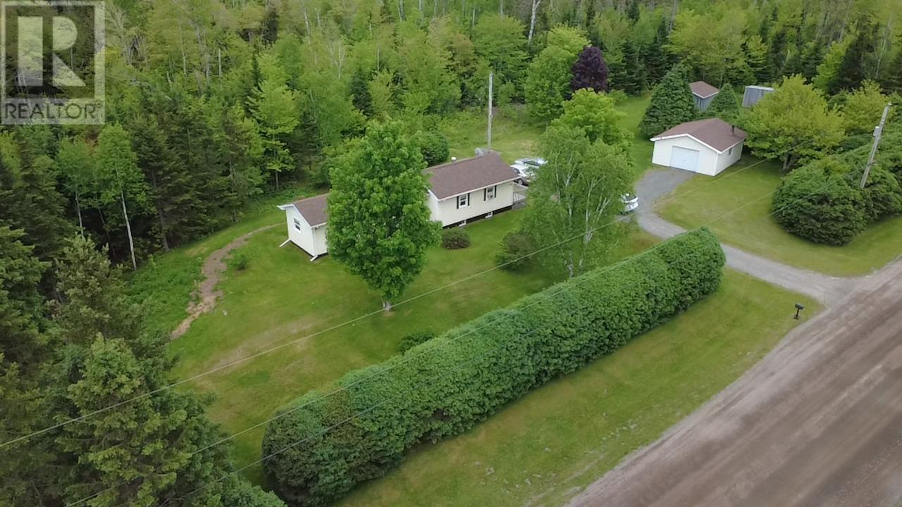 228 Old Pinevale Rd, Pinevale, Nova Scotia  B2G 2L3 - Photo 3 - 202614602
