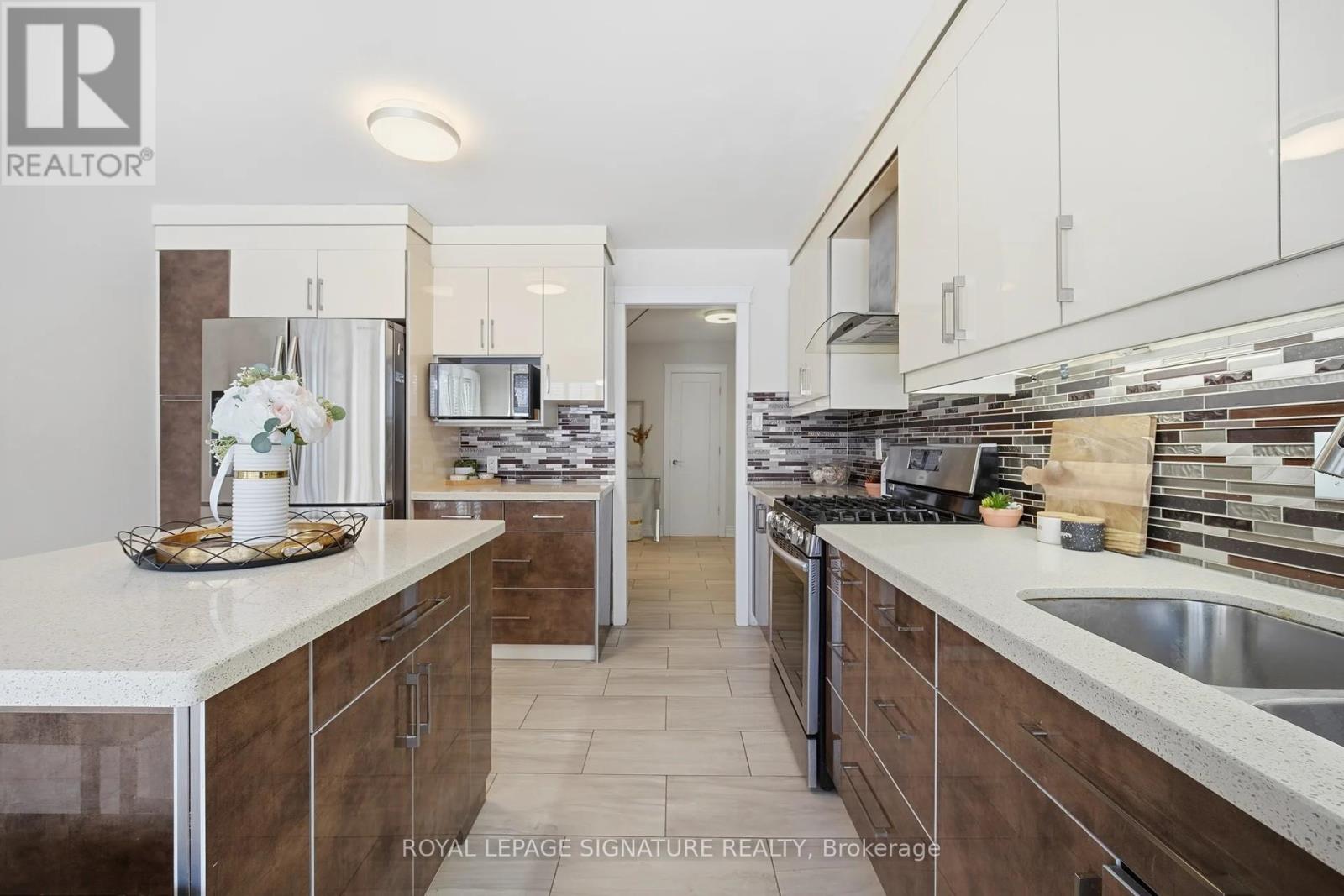 Upper - 6326 Millers Grove, Mississauga, Ontario  L5N 3H7 - Photo 10 - W13452670