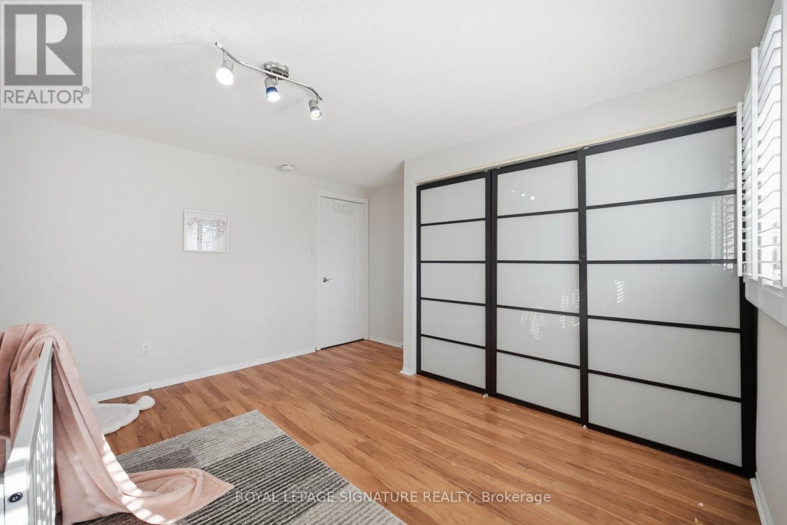 Upper - 6326 Millers Grove, Mississauga, Ontario  L5N 3H7 - Photo 23 - W13452670