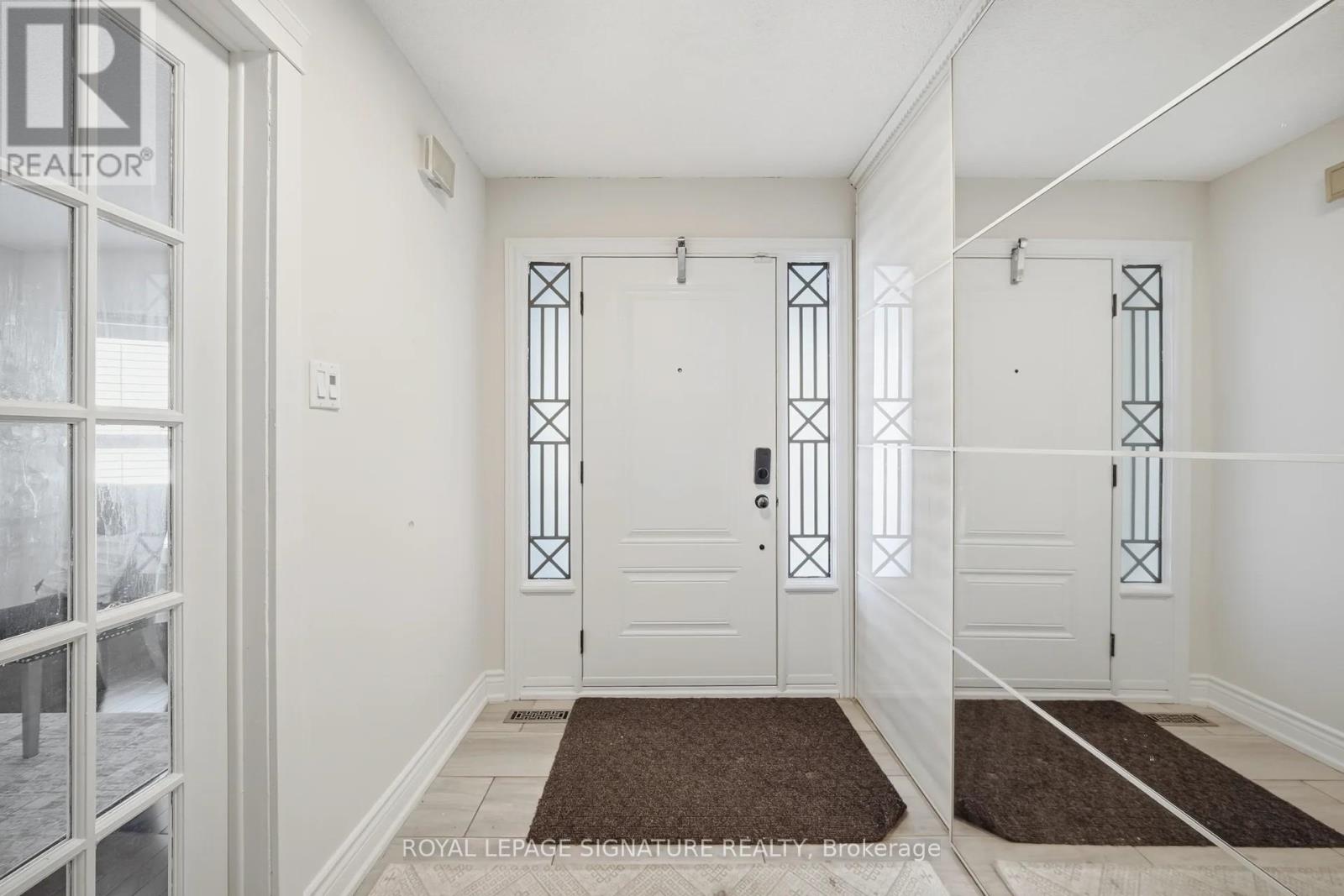 Upper - 6326 Millers Grove, Mississauga, Ontario  L5N 3H7 - Photo 3 - W13452670