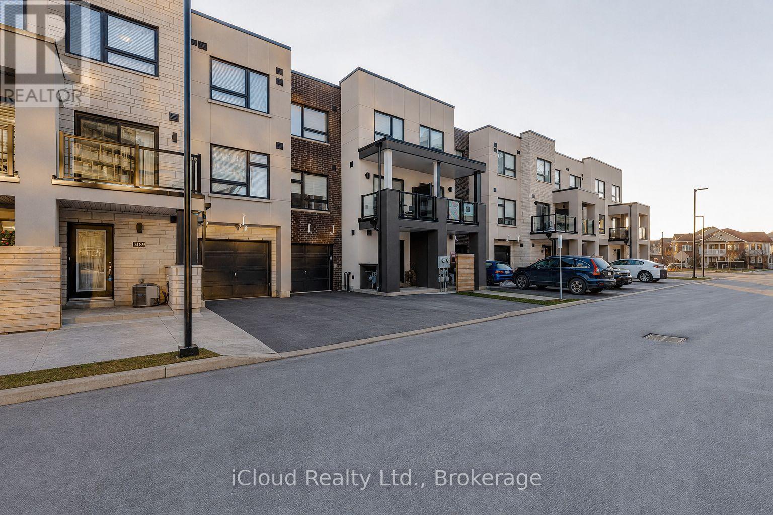 69 - 3189 Bastedo Common, Burlington, Ontario  L7M 0H4 - Photo 2 - W13452686