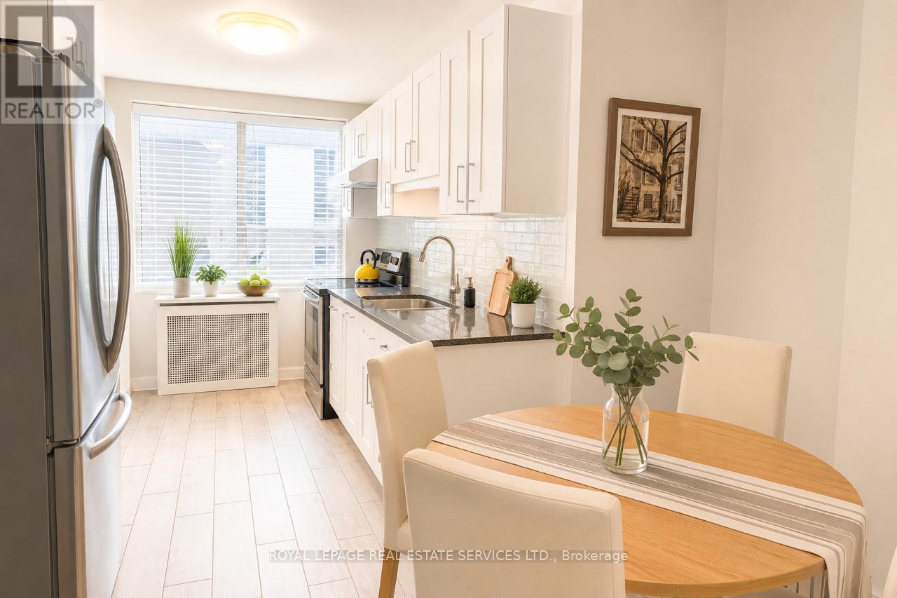 1a - 2637 Keele Street, Toronto (Maple Leaf), Ontario  M6L 2P2 - Photo 4 - W13452688