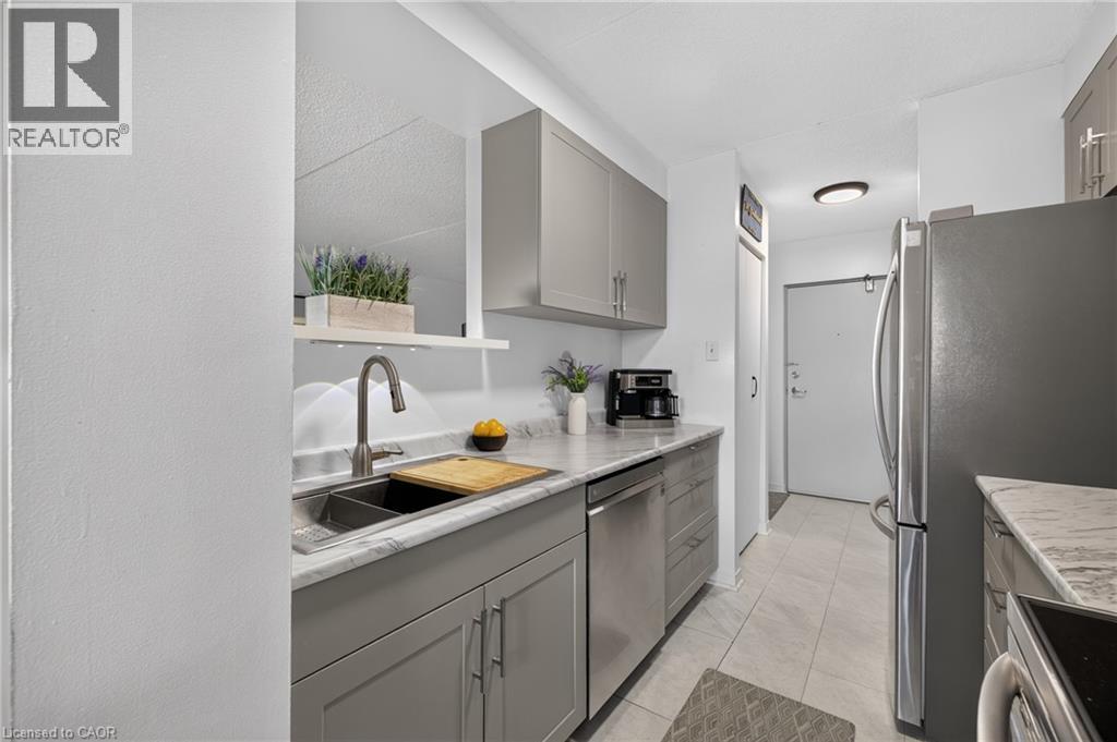 65 Silvercreek Parkway Unit# 401, Guelph, Ontario N1H 7R9 - Photo 12 - 40840284