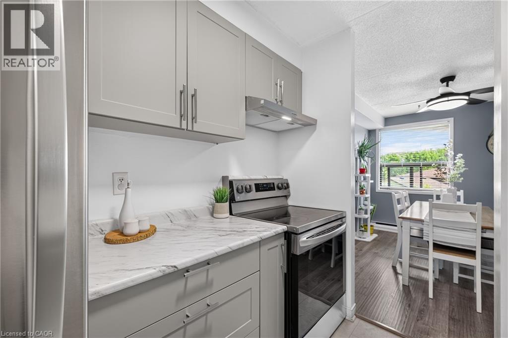 65 Silvercreek Parkway Unit# 401, Guelph, Ontario N1H 7R9 - Photo 13 - 40840284