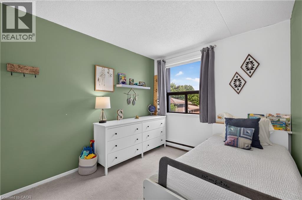 65 Silvercreek Parkway Unit# 401, Guelph, Ontario N1H 7R9 - Photo 31 - 40840284