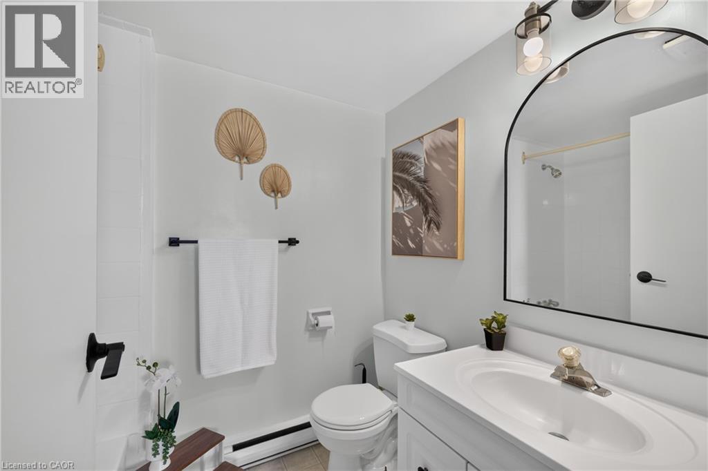 65 Silvercreek Parkway Unit# 401, Guelph, Ontario N1H 7R9 - Photo 34 - 40840284