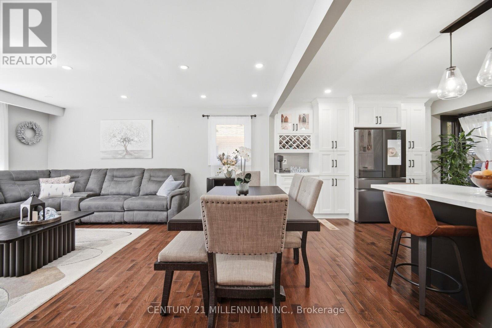 407 Chantenay Drive, Mississauga, Ontario  L5A 1E9 - Photo 14 - W13452704
