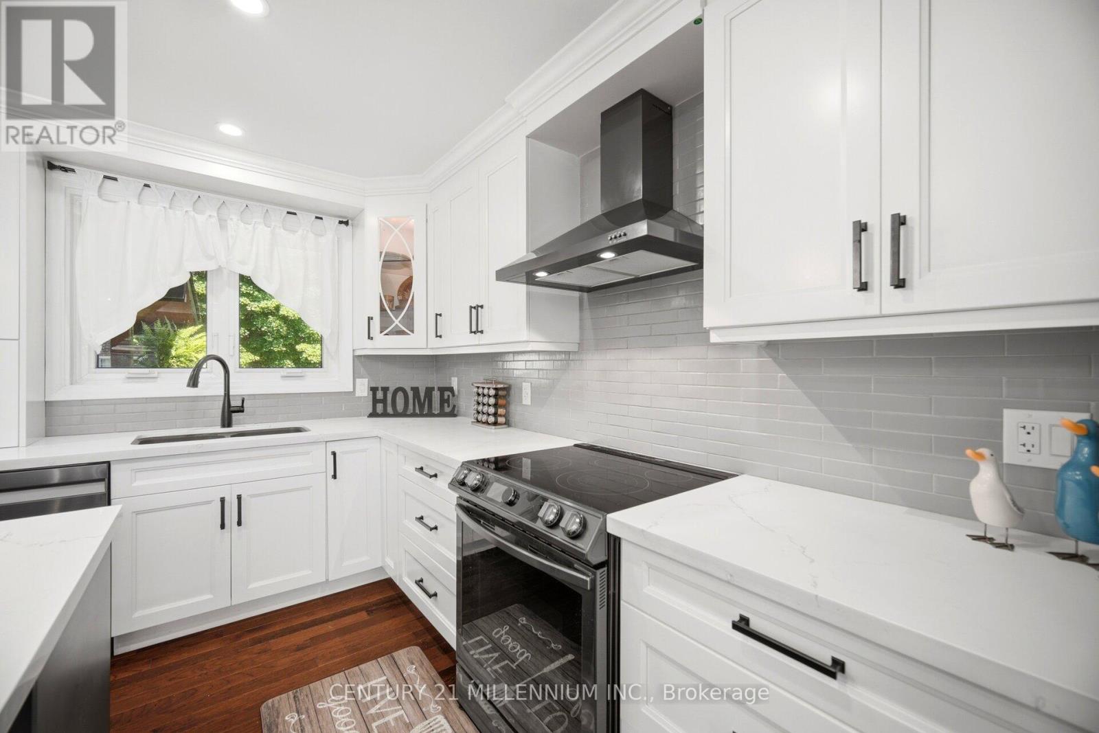 407 Chantenay Drive, Mississauga, Ontario  L5A 1E9 - Photo 21 - W13452704