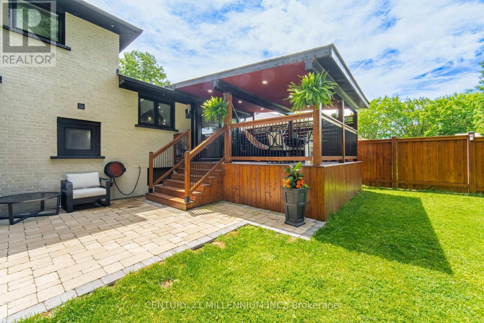 407 Chantenay Drive, Mississauga, Ontario  L5A 1E9 - Photo 40 - W13452704