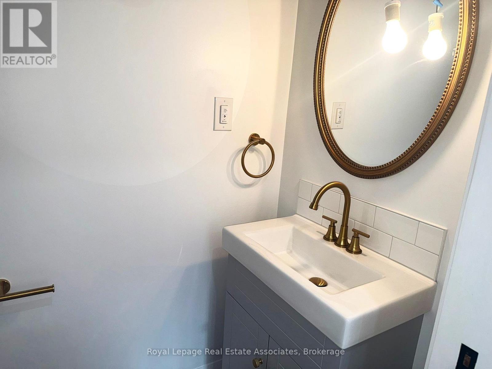 4 - 17 White Avenue, Toronto, Ontario  M6N 1S7 - Photo 6 - W13452828