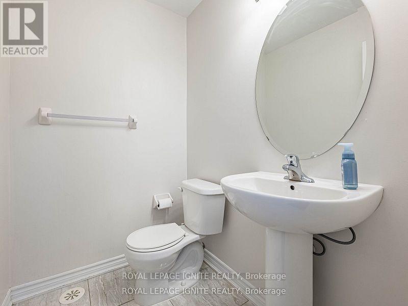 37 Aspen Hills Road, Brampton, Ontario  L6Y 6E4 - Photo 11 - W13452868