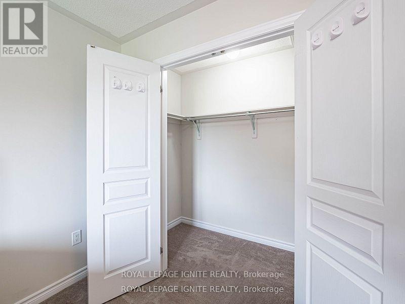 37 Aspen Hills Road, Brampton, Ontario  L6Y 6E4 - Photo 20 - W13452868