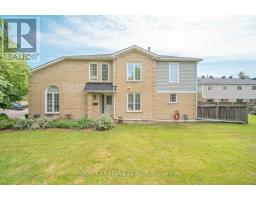 63 HEATHCLIFFE SQUARE, Brampton, Ontario